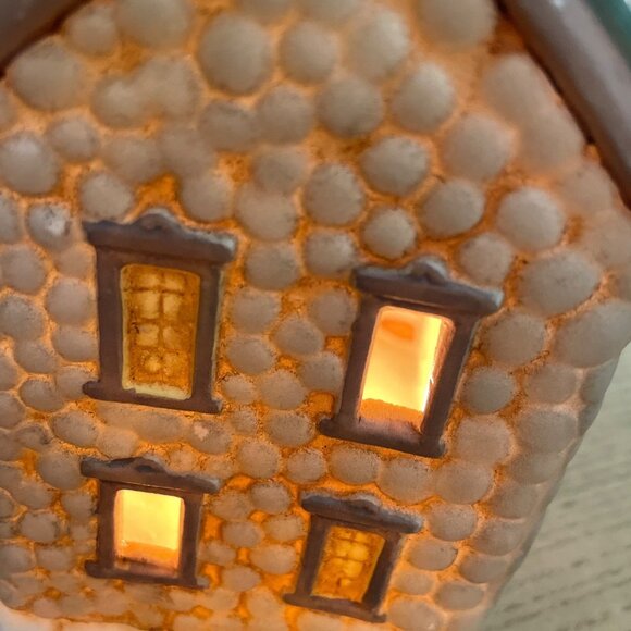 Dickensville Vintage Village Ratcliffe House  2 Story Brick Stone Detail Lighted - Picture 7 of 11